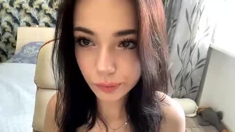 Lina online show from June 2026 03:19:02 AM