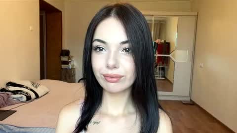 Lina online show from July 2026 04:15:01 AM