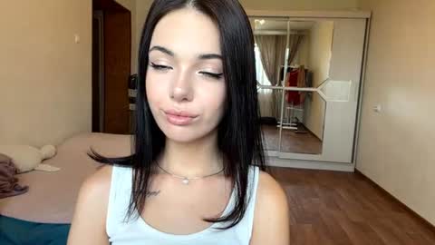 Lina online show from July 2026 04:54:01 AM