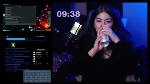 Snapshot of maudlinbrat chatting on January 2025 07:28:02 AM maudLin online show from January 2025 07:28:02 AM