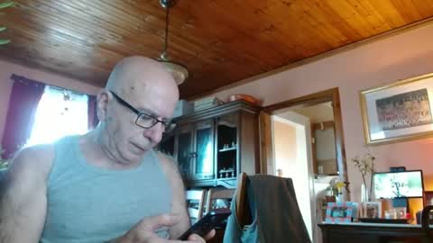Maurice online show from February 2025 02:27:02 PM