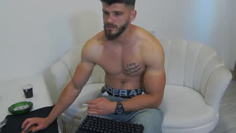 mauro_real_man online show from June 2026 04:22:01 PM