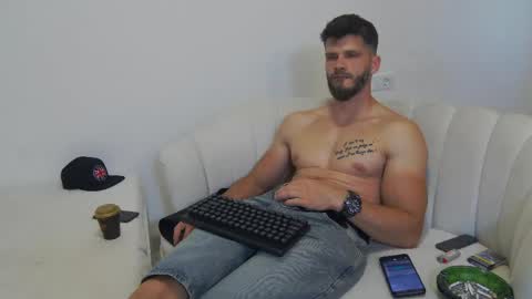 mauro_real_man online show from June 2026 05:24:02 PM