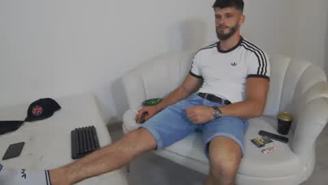 mauro_real_man online show from June 2026 07:16:01 PM