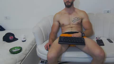 mauro_real_man online show from June 2026 05:44:01 PM