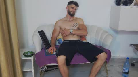 mauro_real_man online show from June 2026 04:07:02 PM