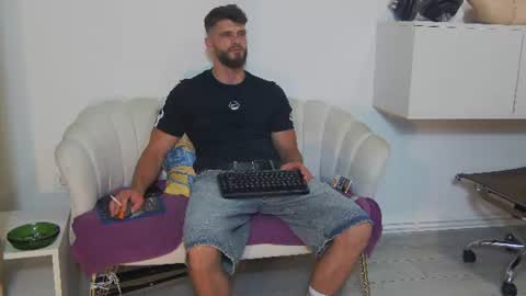 mauro_real_man online show from July 2026 07:35:02 PM