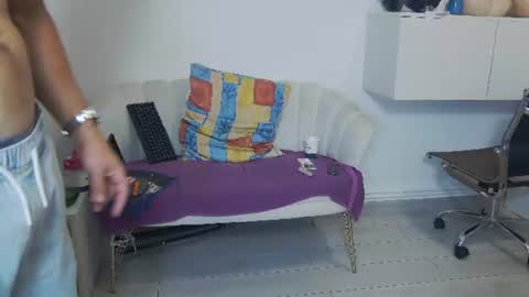 mauro_real_man online show from July 2026 07:44:02 AM