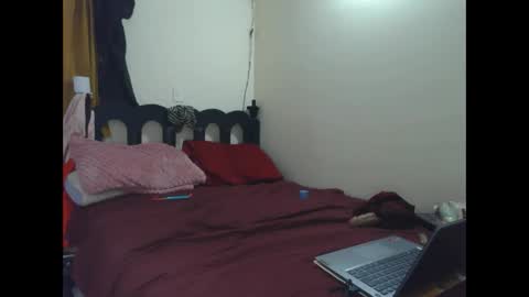 mauroluxandra online show from May 2026 04:24:01 PM