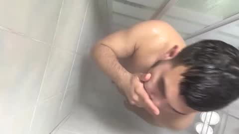 Snapshot of mauroo2025 chatting on March 2026 04:46:02 PM mauroo2025 online show from March 2026 04:46:02 PM