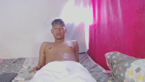 Snapshot of mauryandjonny chatting on February 2025 08:33:02 PM mauryandjonny online show from February 2025 08:33:02 PM