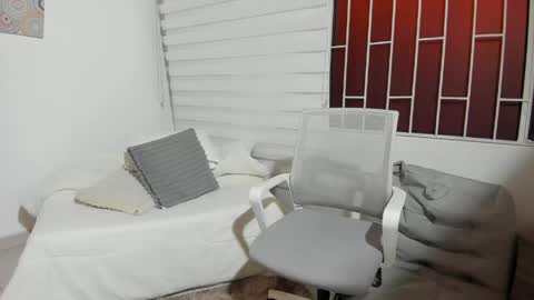 Snapshot of maverick_angel chatting on May 2026 03:08:01 PM Maverick online show from May 2026 03:08:01 PM
