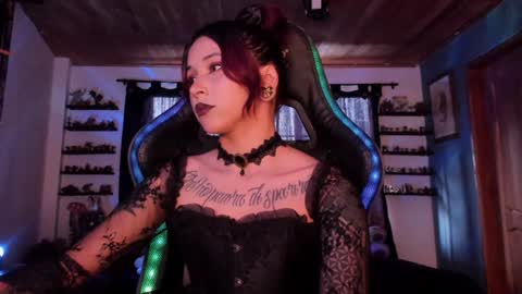 Hilary online show from January 2025 10:31:02 PM