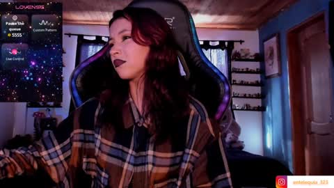 Hilary online show from February 2025 09:18:01 PM