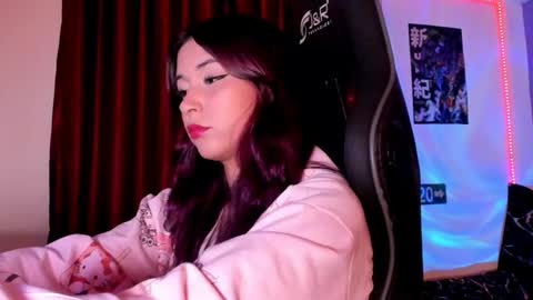 Hilary online show from September 2025 03:30:01 AM