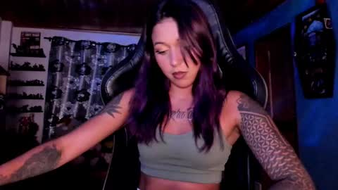 Hilary online show from October 2025 10:30:01 PM