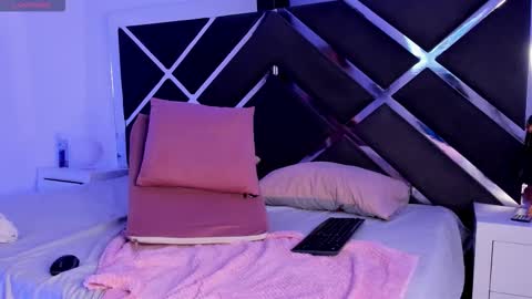 Snapshot of mawuh chatting on December 2025 10:18:02 PM mawuh online show from December 2025 10:18:02 PM