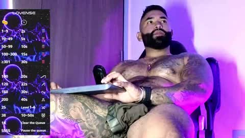 Snapshot of max__prada chatting on October 2025 02:20:01 AM max__prada online show from October 2025 02:20:01 AM