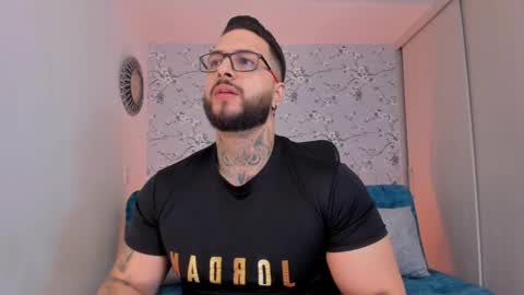 Snapshot of max_dic1 chatting on February 2026 11:42:02 AM max D. online show from February 2026 11:42:02 AM