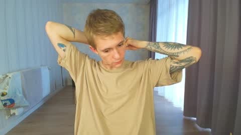 Max Gen with tats 24years  And Ethan without tats 20 years online show from December 2024 06:11:02 AM