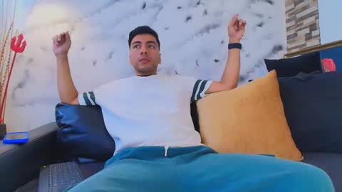 Max Hornye online show from March 2026 06:55:01 PM