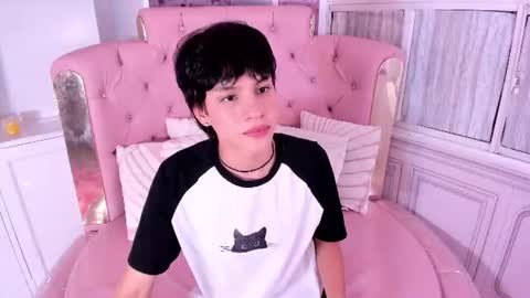 Snapshot of max_hunter1 chatting on July 2026 03:46:02 AM Max online show from July 2026 03:46:02 AM