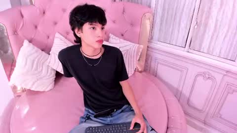 Snapshot of max_hunter1 chatting on July 2026 03:33:01 AM Max online show from July 2026 03:33:01 AM