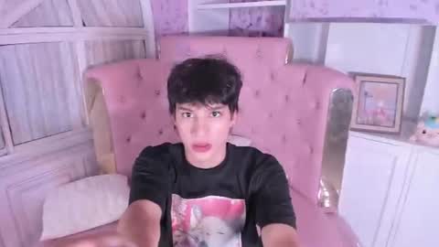 Snapshot of max_hunter1 chatting on July 2026 03:20:02 AM Max online show from July 2026 03:20:02 AM