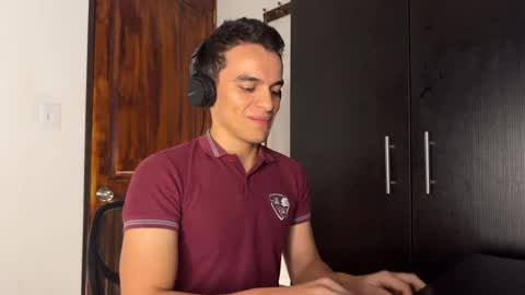 Max Lancaster online show from December 2024 01:55:02 AM