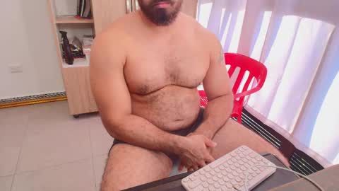 Snapshot of max_love25 chatting on April 2026 10:18:02 PM max_love25 online show from April 2026 10:18:02 PM