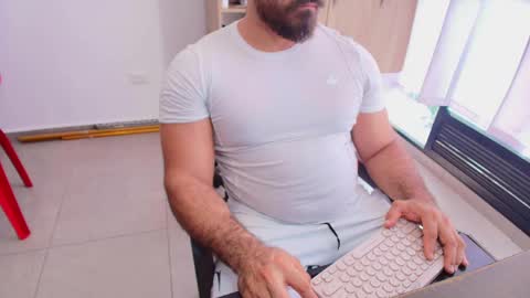 Snapshot of max_love25 chatting on May 2026 09:13:01 PM max_love25 online show from May 2026 09:13:01 PM