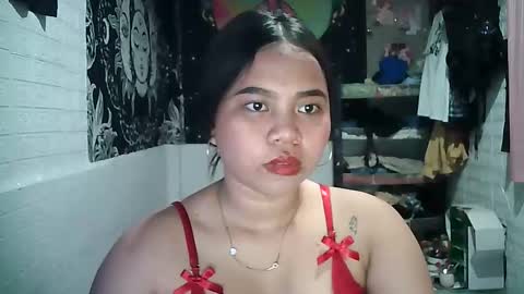 Snapshot of max_lovely123 chatting on May 2026 12:33:01 PM max_lovely123 online show from May 2026 12:33:01 PM
