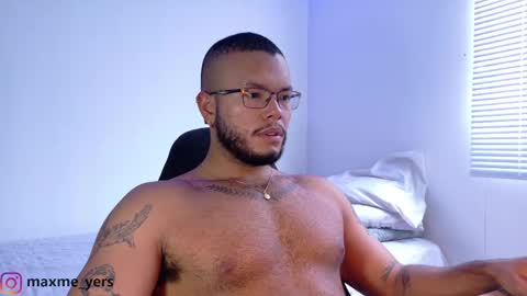 Snapshot of max_meyer chatting on September 2025 08:43:01 PM max_meyer online show from September 2025 08:43:01 PM