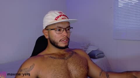 Snapshot of max_meyer chatting on October 2025 10:07:02 PM max_meyer online show from October 2025 10:07:02 PM