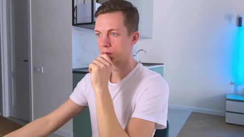 Max  online show from March 2025 12:48:02 PM