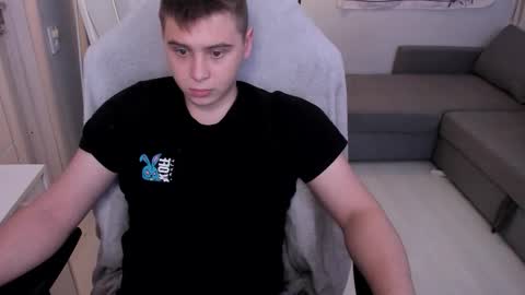 Snapshot of max_sm1th chatting on December 2025 07:24:01 AM Max online show from December 2025 07:24:01 AM