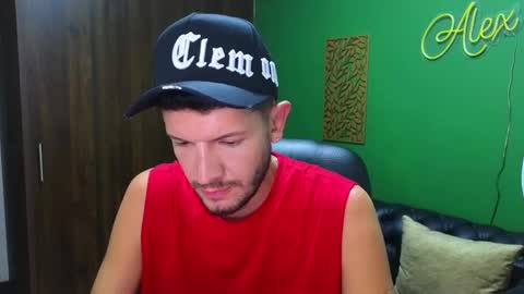 Snapshot of max_tayloor chatting on December 2024 03:04:02 AM Max Taylor online show from December 2024 03:04:02 AM