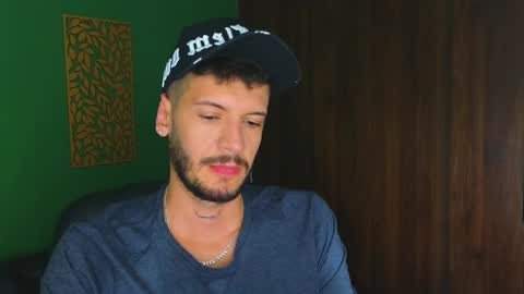 Snapshot of max_tayloor chatting on February 2025 08:51:02 PM Max Taylor online show from February 2025 08:51:02 PM