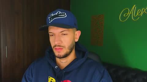 Snapshot of max_tayloor chatting on February 2025 01:26:02 PM Max Taylor online show from February 2025 01:26:02 PM