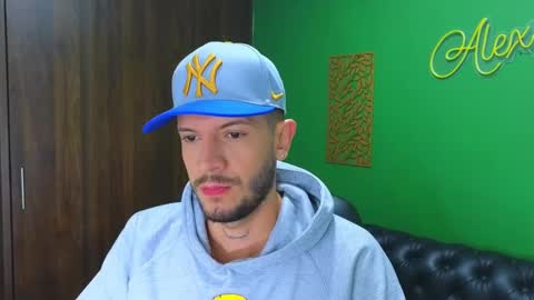 Snapshot of max_tayloor chatting on February 2025 01:23:02 AM Max Taylor online show from February 2025 01:23:02 AM