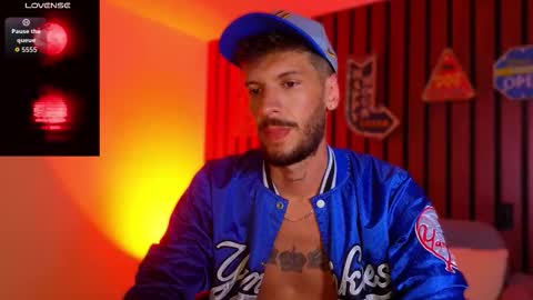 Snapshot of max_tayloor chatting on November 2025 12:43:02 AM Max Taylor online show from November 2025 12:43:02 AM