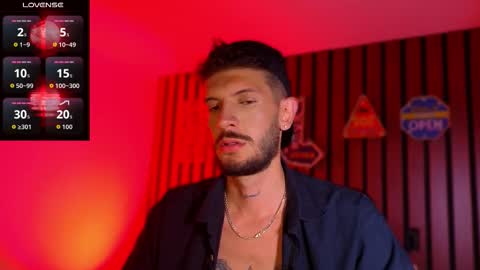 Snapshot of max_tayloor chatting on November 2025 01:49:02 AM Max Taylor online show from November 2025 01:49:02 AM