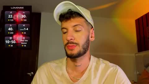 Snapshot of max_tayloor chatting on November 2025 02:13:01 AM Max Taylor online show from November 2025 02:13:01 AM