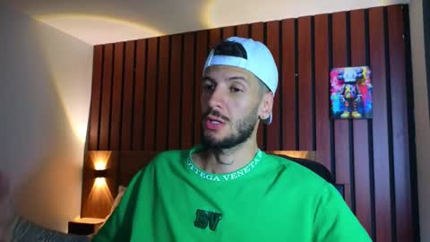 Snapshot of max_tayloor chatting on February 2026 04:01:01 PM Max Taylor online show from February 2026 04:01:01 PM