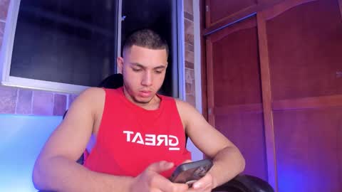 Snapshot of max_valiant1 chatting on January 2026 12:05:01 AM max_valiant1 online show from January 2026 12:05:01 AM