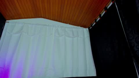 MAX     online show from January 2025 03:18:02 AM