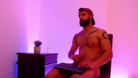 max_xl_ online show from February 2025 10:50:02 PM