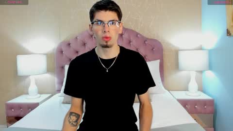 MaxFoox online show from July 2026 12:23:01 PM