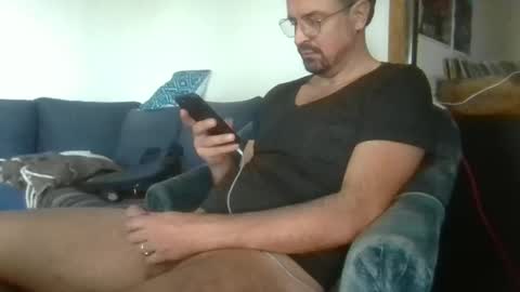 maxhorn591 online show from December 2025 09:40:01 AM