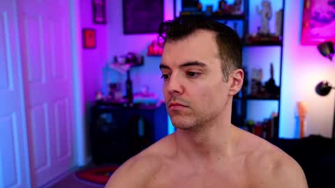 Snapshot of maxhughes chatting on November 2025 02:44:01 AM Max Hughes online show from November 2025 02:44:01 AM